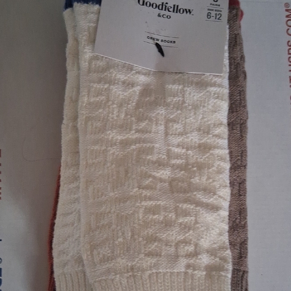Goodfellow & Co Textured Crew Socks in Cream and Brown And Orange Size 6-12 - Picture 1 of 4